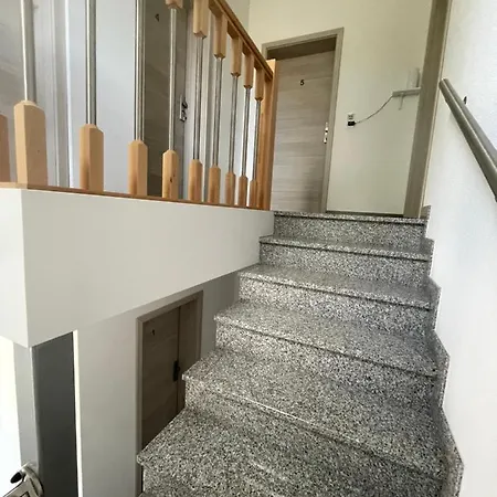 Appartement Lora *